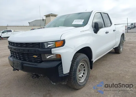 2021 Chevrolet Silverado K1500 z USA, uszkodzony, nr VIN 1GCRYAEFXMZ217740